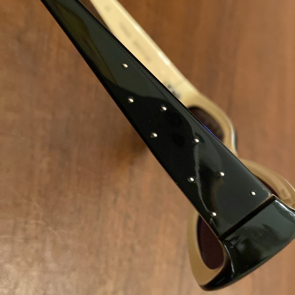 Christie Vintage Sunglasses - Picture 4 of 8